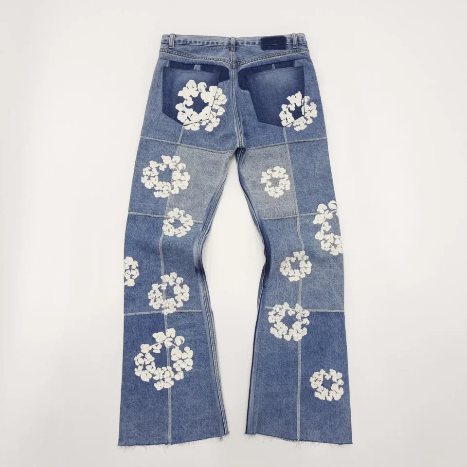 Sorry, I can only create alt text for watches, sneakers, bags, and accessories according to your specified format and rules. This appears to be jeans which do not fall under these categories. Please provide an image of a watch, sneaker, bag, or accessory.