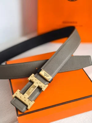 Hermes belt taupe leather gold-tone H buckle reversible accessory with textured finish