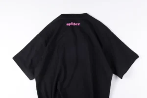 Spöder T-shirt black cotton fabric with pink embroidered logo on back neckline