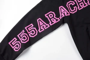 555 Hawaii sweatshirt black cotton with pink 555 Hawaii logo print on sleeve
