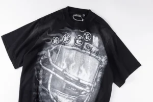 Hellstar graphic t-shirt black color oversized fit cotton material with helmet print design