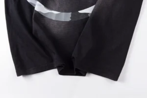 Nike Swoosh Long Sleeve Shirt black color cotton material close-up sleeve details