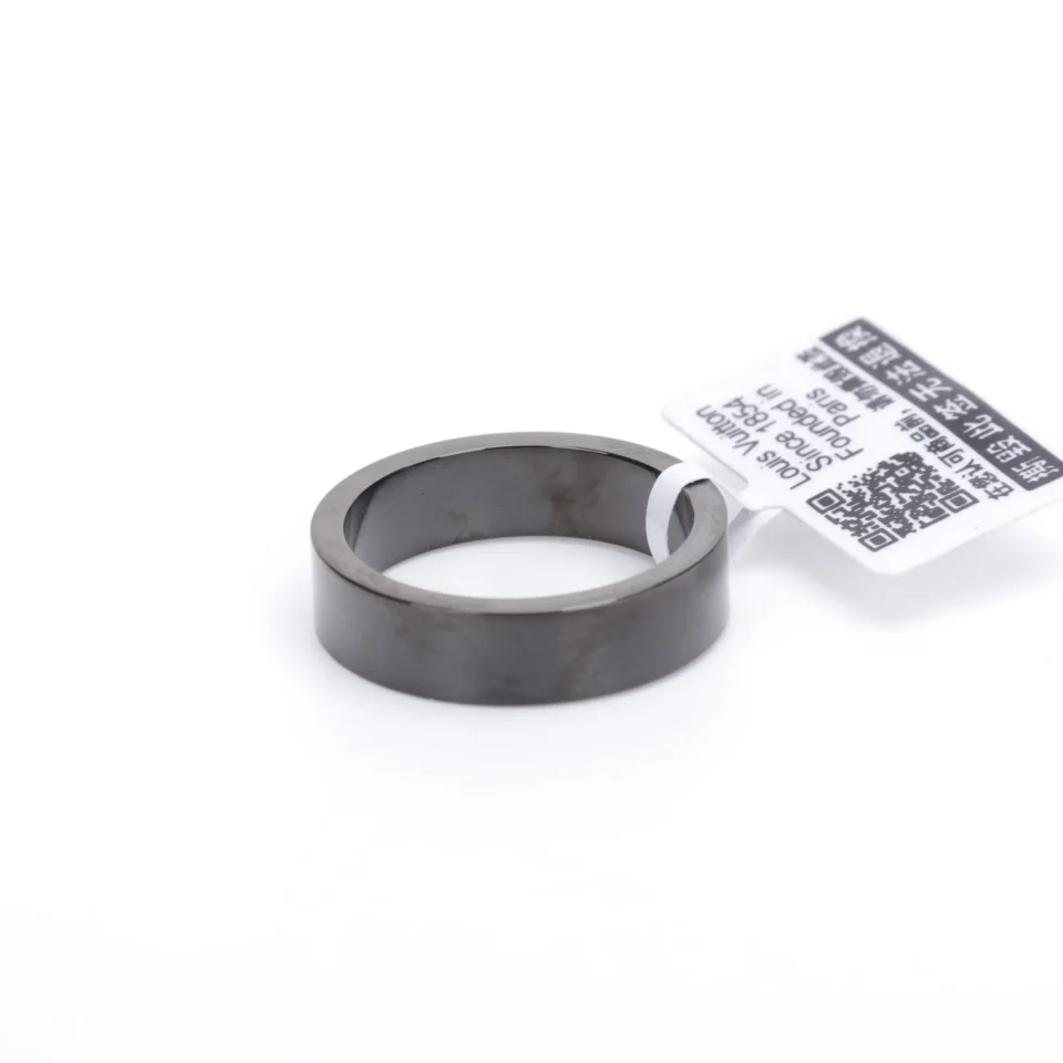 Louis Vuitton ring black metal simple band accessory with product tag