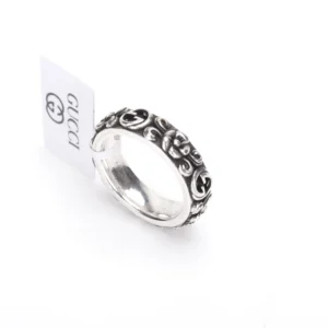 Gucci silver ring with floral and logo engravings sterling silver material accessory