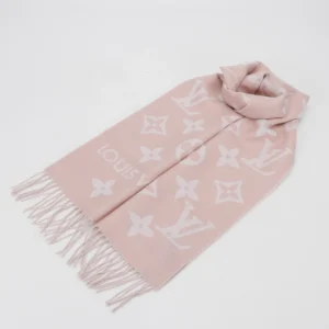 Louis Vuitton Monogram scarf pink wool blend with fringed ends and large logo patterns