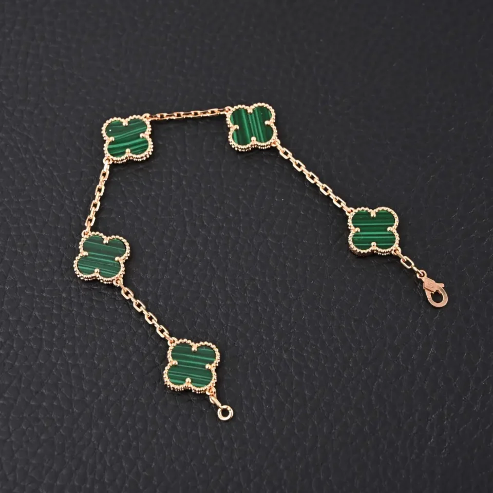 Van Cleef & Arpels Alhambra bracelet green malachite gold chain accessory