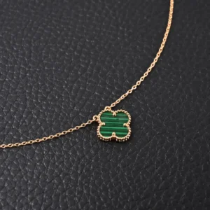 Van Cleef & Arpels Alhambra necklace green malachite 18k rose gold chain accessory