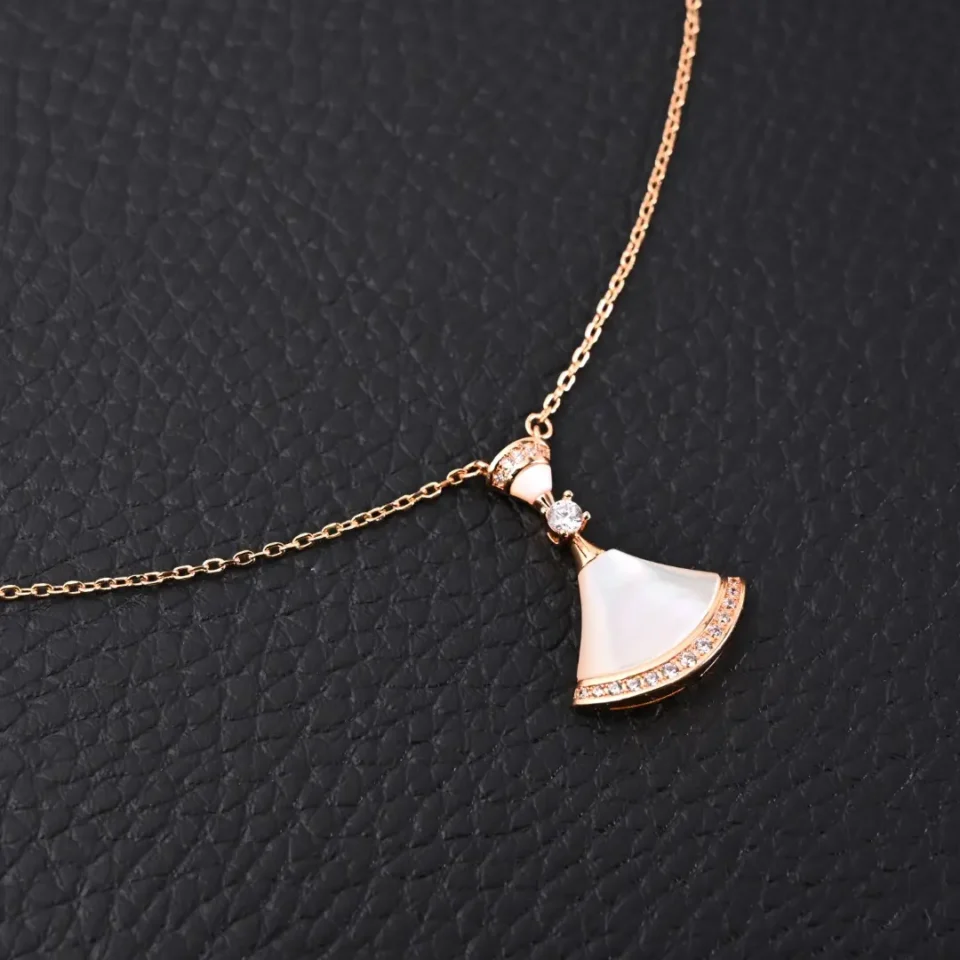 Unbranded necklace rose gold white pendant with crystal accents on chain