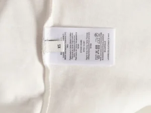 Off-White t-shirt XS white 100% cotton made in Italy with care instructions tag