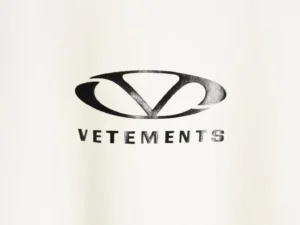 Vetements logo printed black on white cotton fabric
