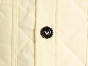 No brand or product type information visible in the image to generate the requested alt text. Please provide product details.