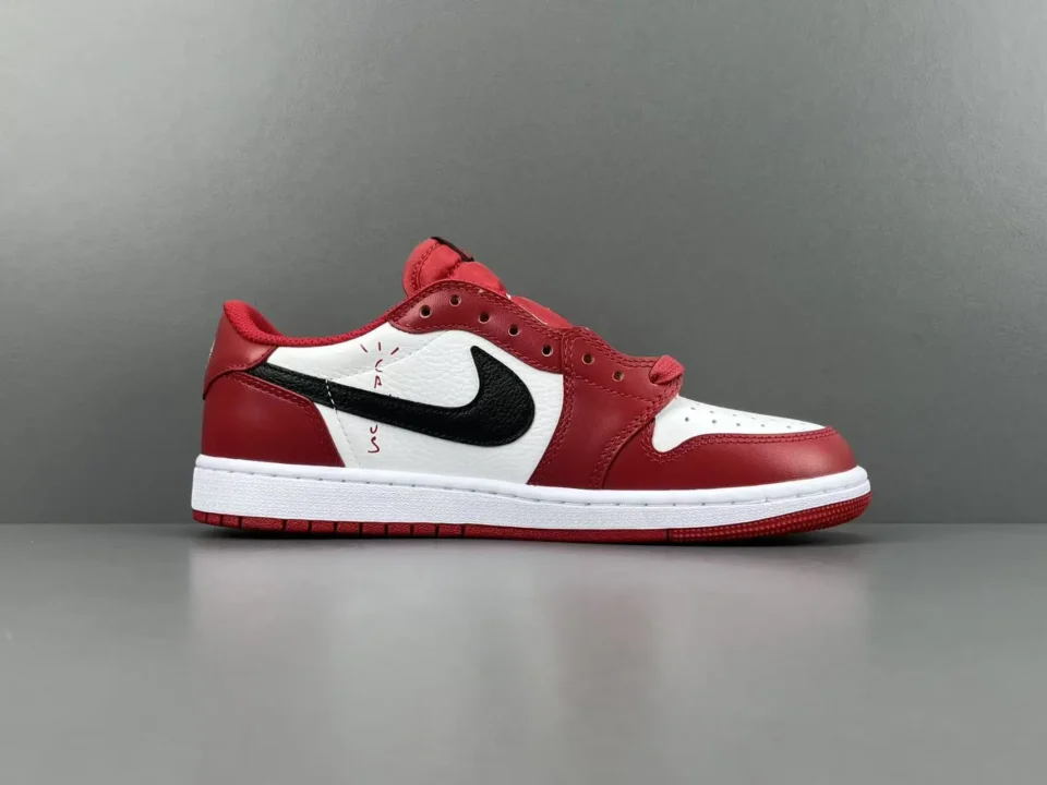 Nike Air Jordan 1 Low Chicago white red black leather sneakers with signature details