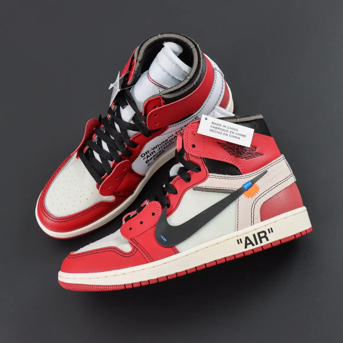 Nike Air Jordan 1 Retro High OG Off-White Chicago red white black leather sneakers
