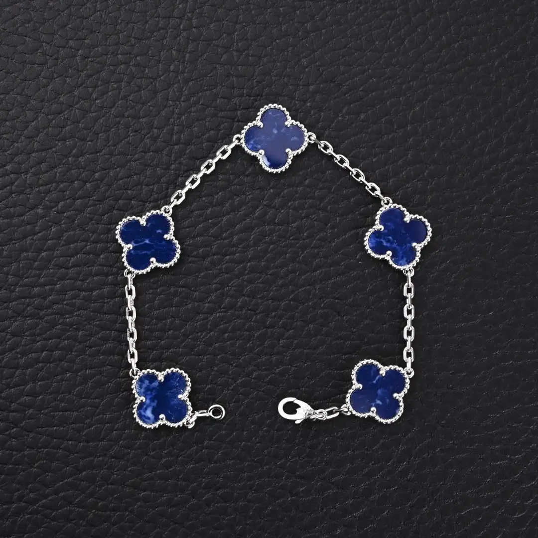Van Cleef Arpels Classic Clover Bracelet Black Blue
