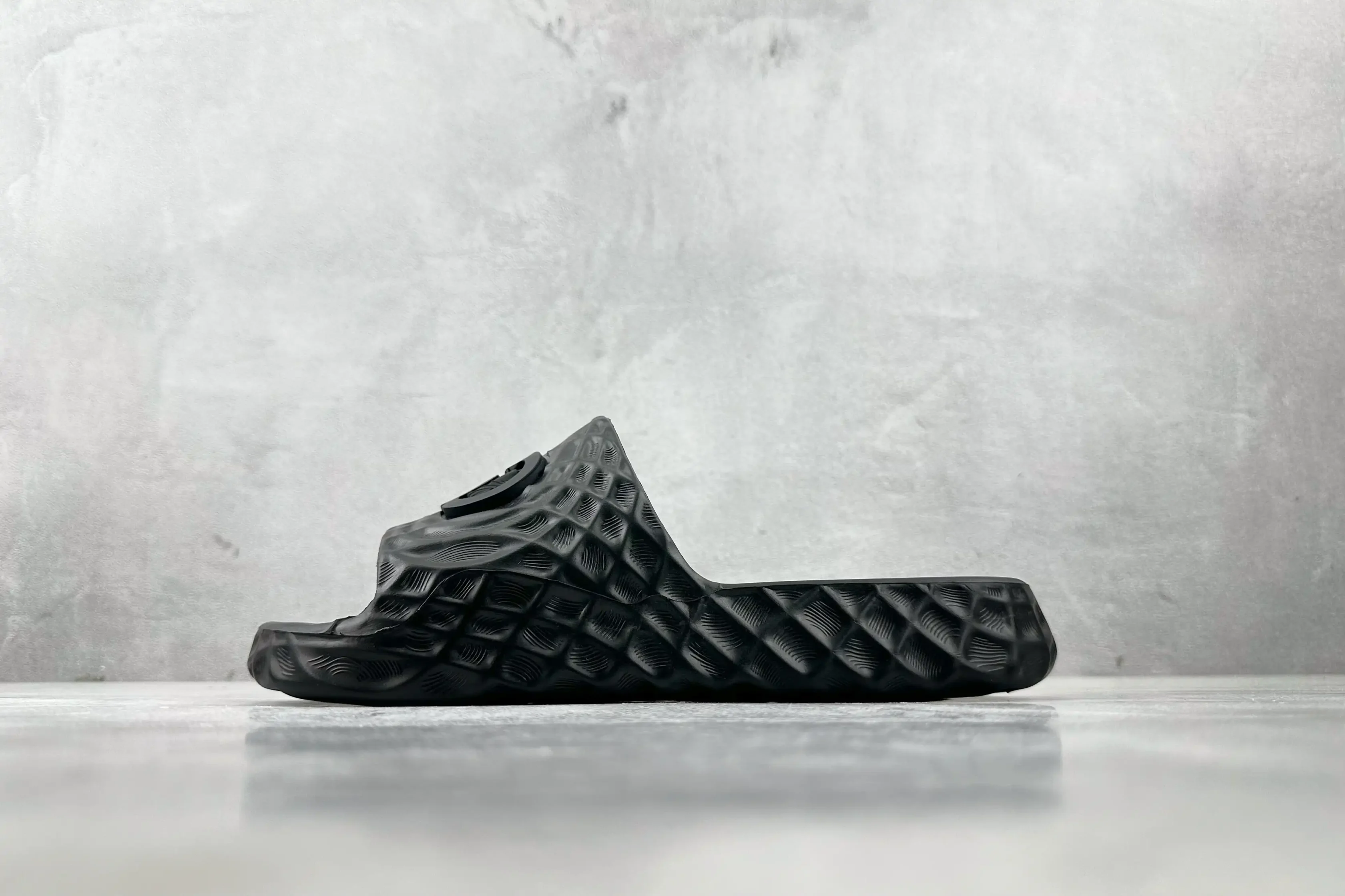 GUCCI Interlocking Black