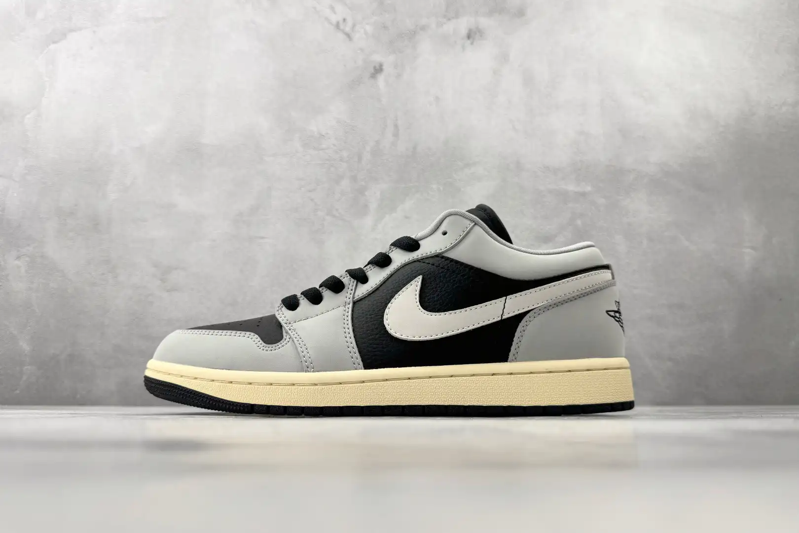 Jordan Air Jordan 1 low