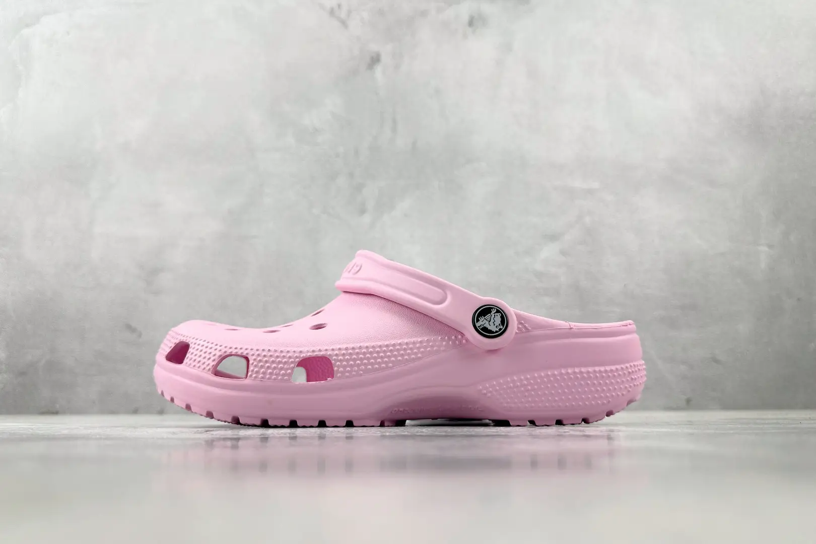 Crocs  Classic clog EVA 粉色
*3