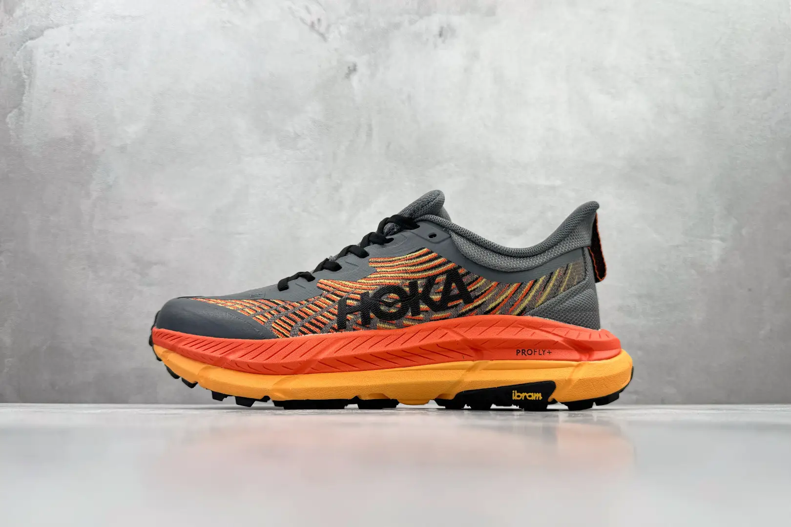 HOKA ONE ONE Mafate Speed 4 黑橙