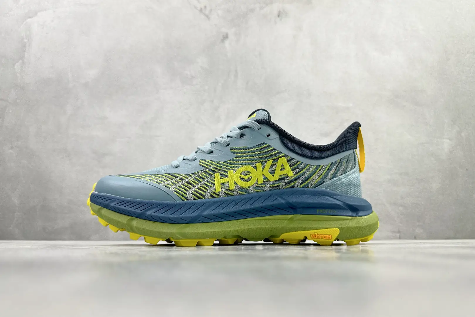 HOKA ONE ONE Mafate Speed 4 蓝黄