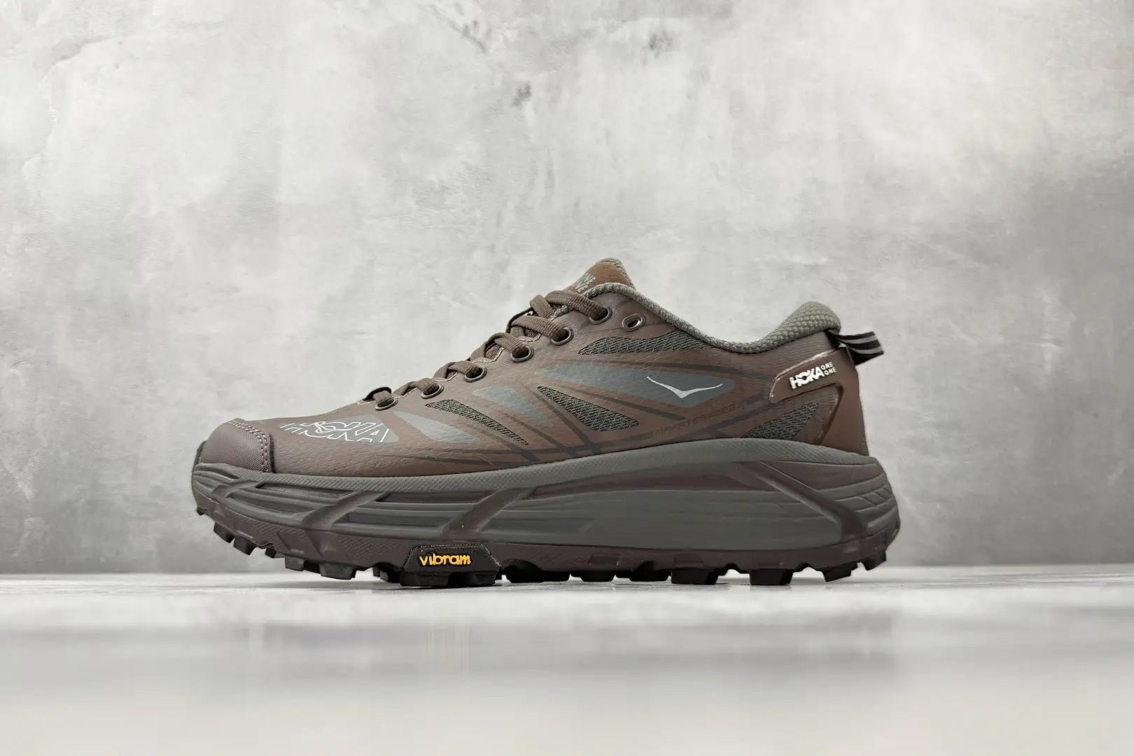 HOKA ONE ONE Mafate Speed 2 灰棕