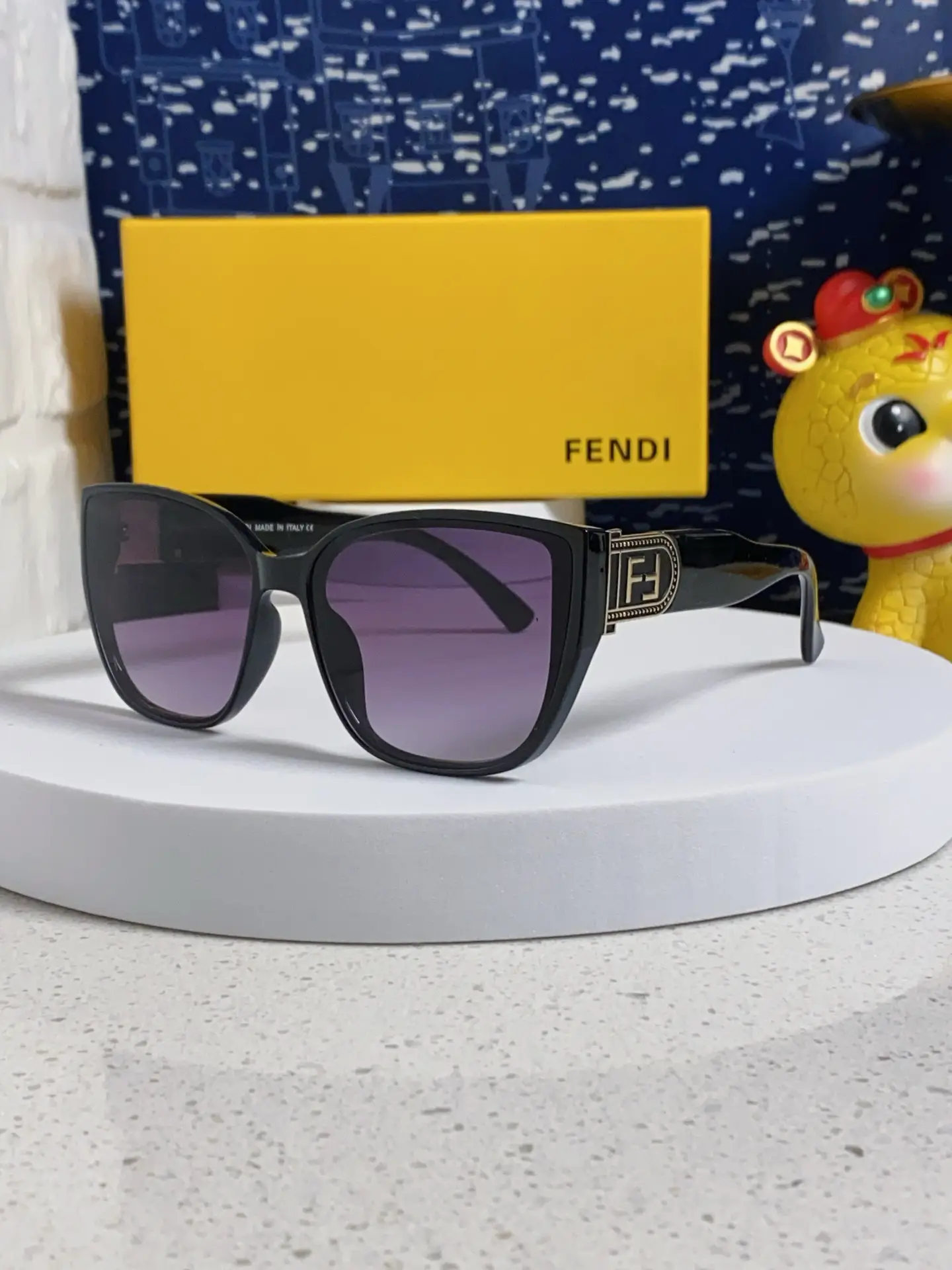 Fendi 2026 New Polarized Cat Eye Sunglasses for Women, Round Face, UV Resistant Sunglasses