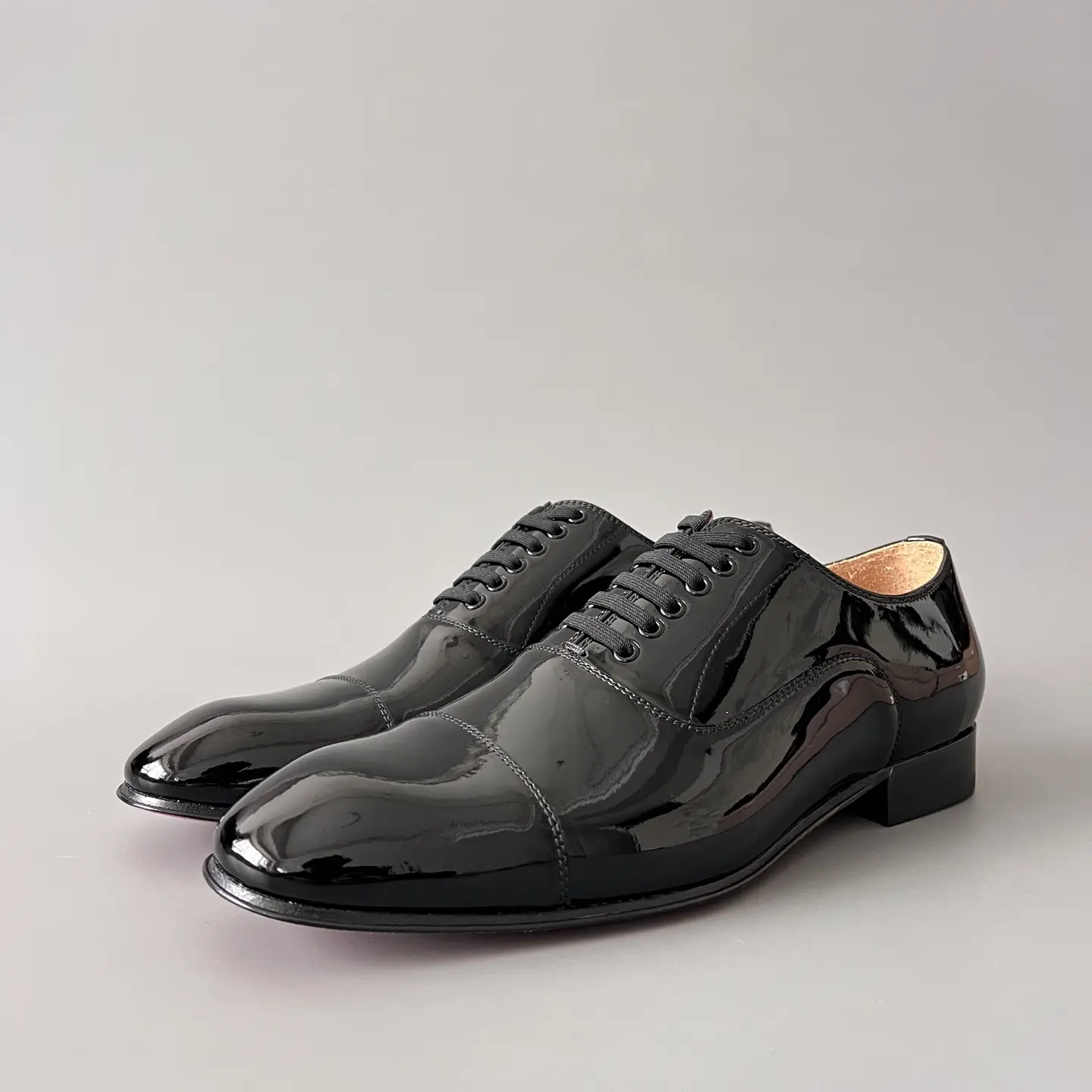Christian Louboutin Greggo Fashion Men's Rest