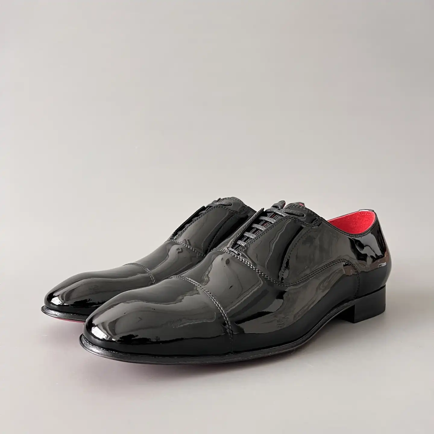 Christian Louboutin Greggo Fashion Men's Rest