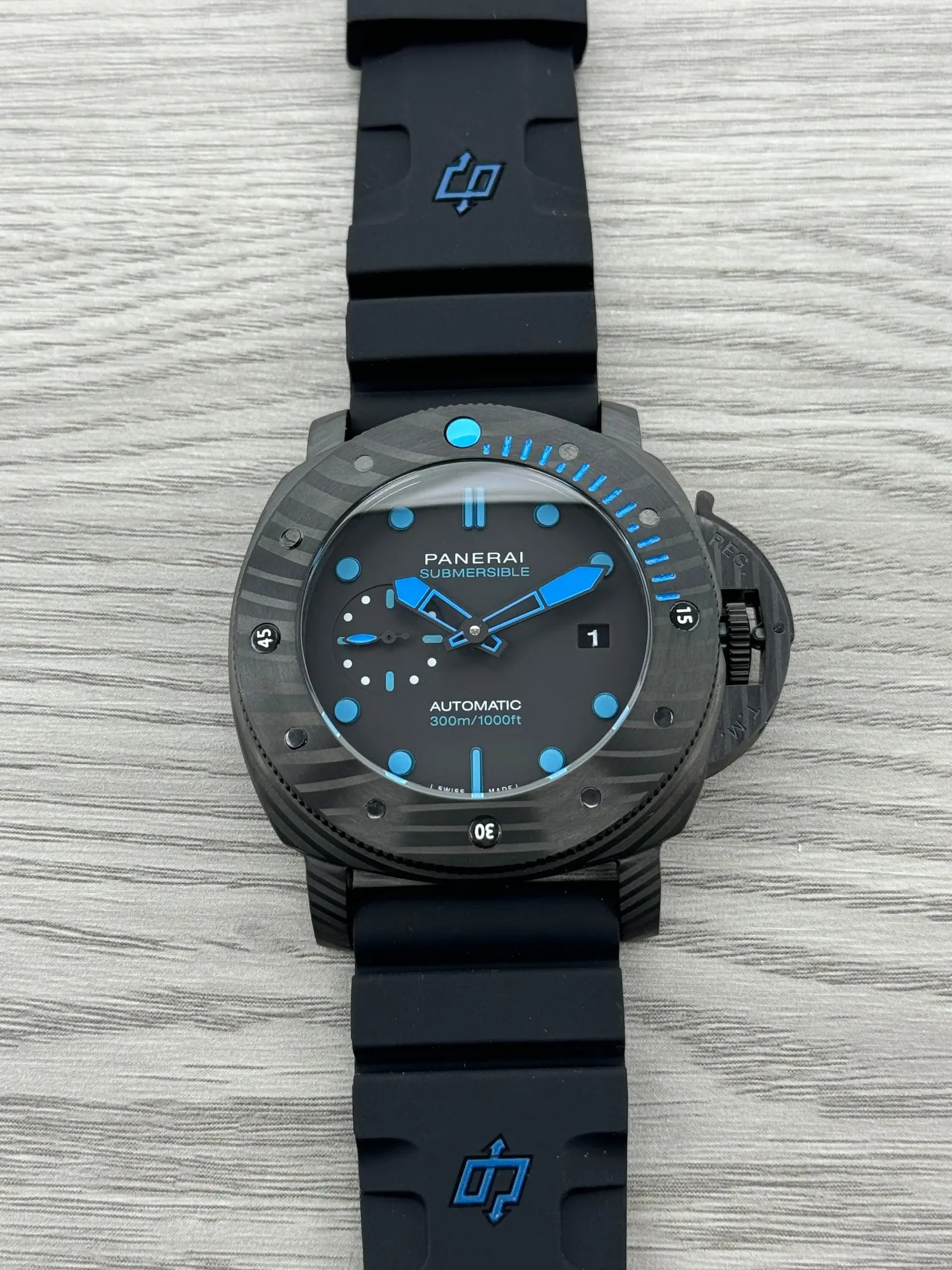 Panerai Submersible Carbotech Watch Blue Marker Rubber Strap Ultimate 44MM PAM02616