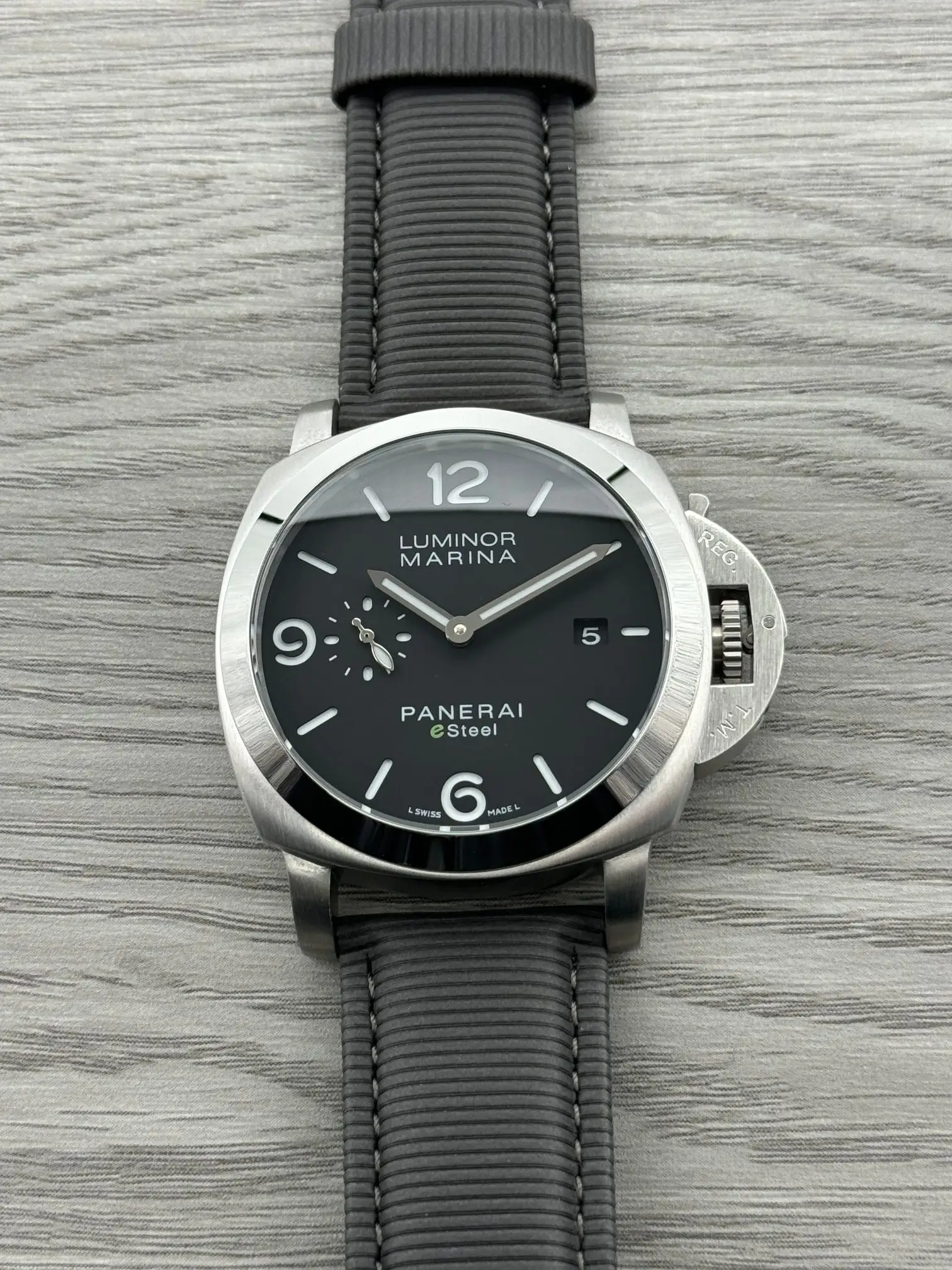 Panerai Luminor Marina eSteel Watch Grey Dial Rubber Strap Ultimate 44MM