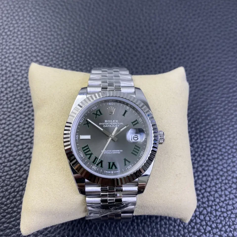 Rolex Datejust 41 126334-022 Green Dial Stainless Steel Fluted Jubilee Watch