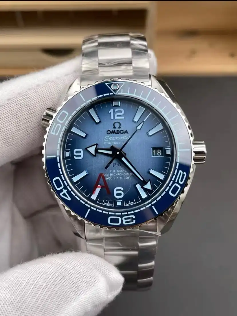Omega Seamaster Planet Ocean 600M Co-Axial 40 Master Chronometer Stainless Steel Blue Bracelet