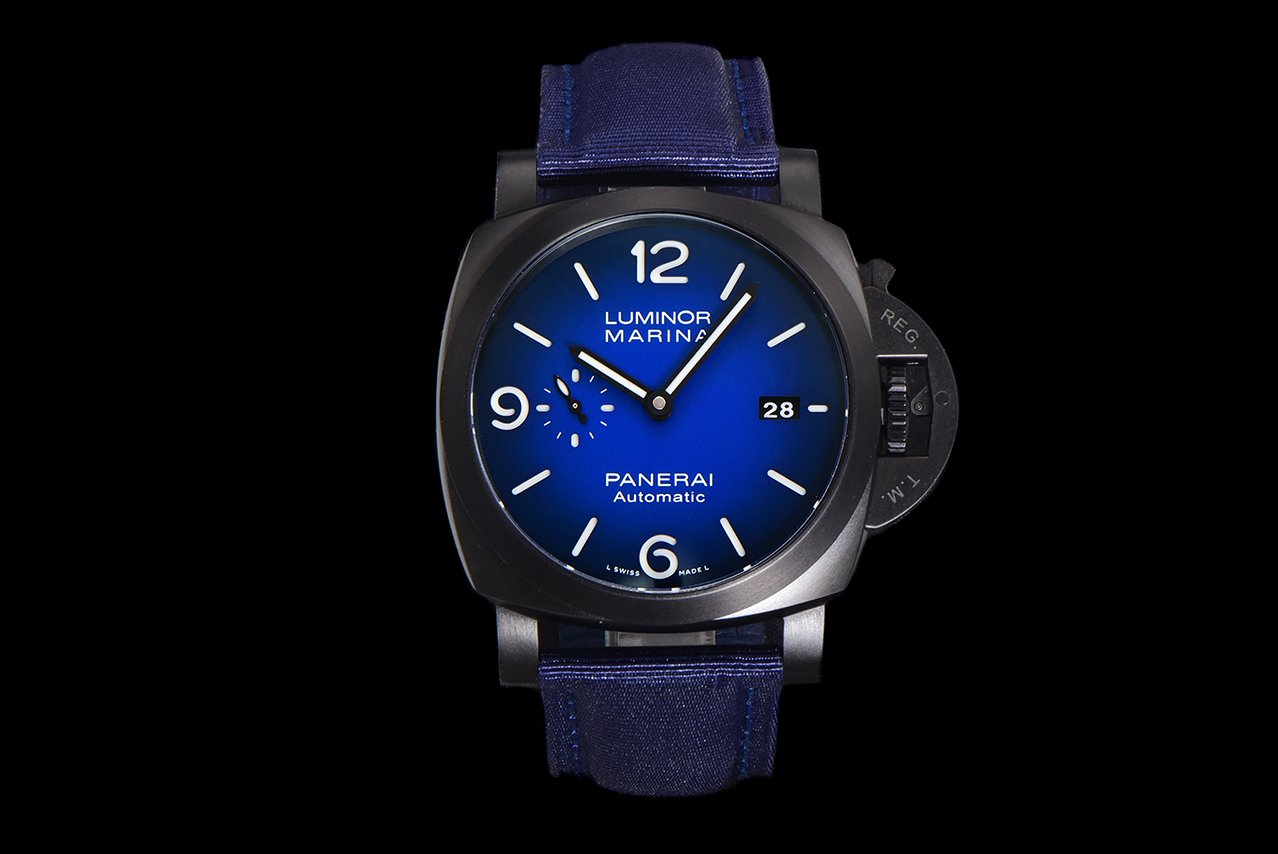 Panerai Submersible Milan Edition DLC Steel Case Blue Dial PAM02319
