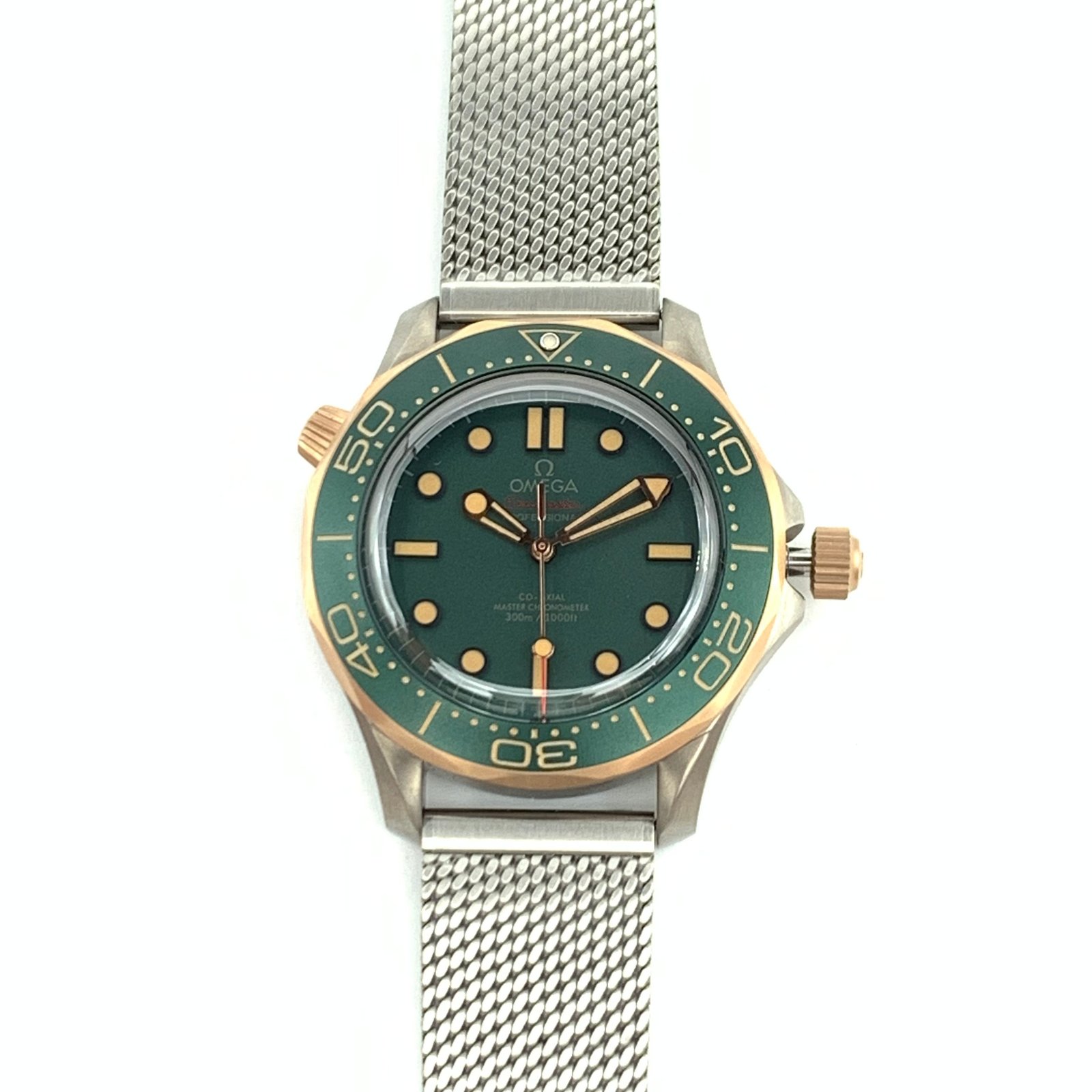 Omega Seamaster Diver 300M 007 Edition No Date 42mm Blue Dial Mesh Bracelet Automatic Watch