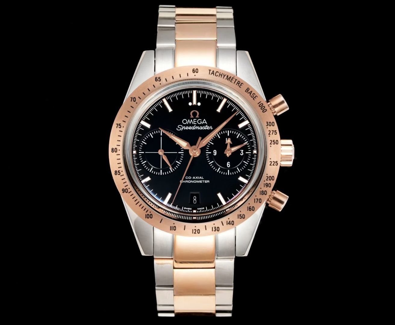 出品 皮带 白 1750 金 1800
钢带 白 1850 金钢带 1900
TVS 欧米茄 OMEGA 超霸系列OB2 超霸57系列 331.10.42.51.01.002 自动机械计时表
TVS Factory1-1独家自主研发9300机芯功能与原装一致，双T黑摆轮机芯。3点位表盘为12小时计时盘与60分钟计时盘，9位为小秒盘
表径41.5mm，精钢材质打造的表壳表带，黑色表盘搭配涂覆莹光物料的时分指针。锅盖玻璃镜面竟现高清透明度
「TVS出品，必属精品」S1精致推荐男士多功能机械腕表
立即抢购
立即抢购