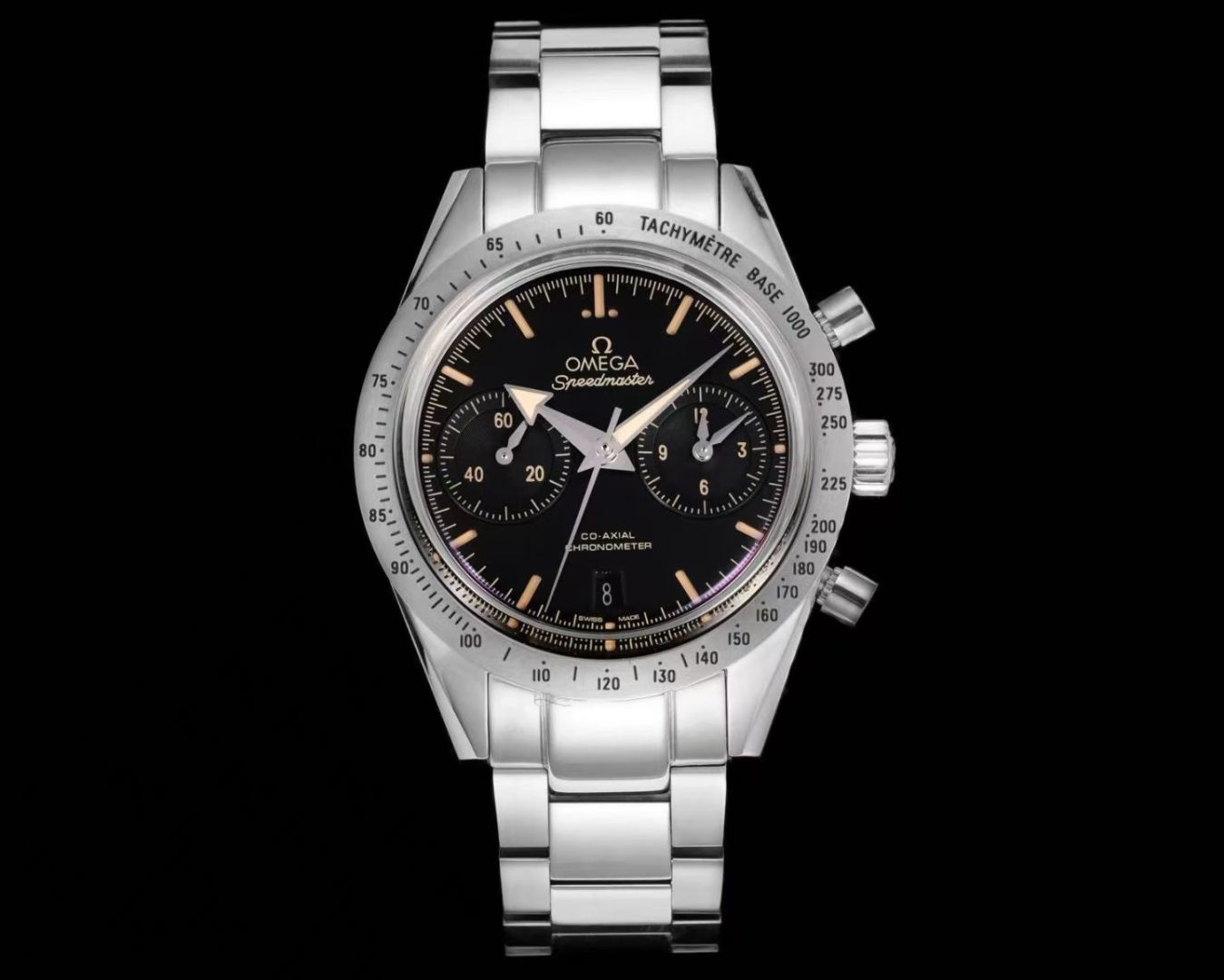 出品 皮带 白 1750 金 1800钢带 白 1850 金钢带 1900TVS 欧米茄 OMEGA 超霸系列OB2 超霸57系列 331.10.42.51.01.002 自动机械计时表TVS Factory1-1独家自主研发9300机芯功能与原装一致，双T黑摆轮机芯。3点位表盘为12小时计时盘与60分钟计时盘，9位为小秒盘表径41.5mm，精钢材质打造的表壳表带，黑色表盘搭配涂覆莹光物料的时分指针。锅盖玻璃镜面竟现高清透明度「TVS出品，必属精品」S1精致推荐男士多功能机械腕表立即抢购立即抢购