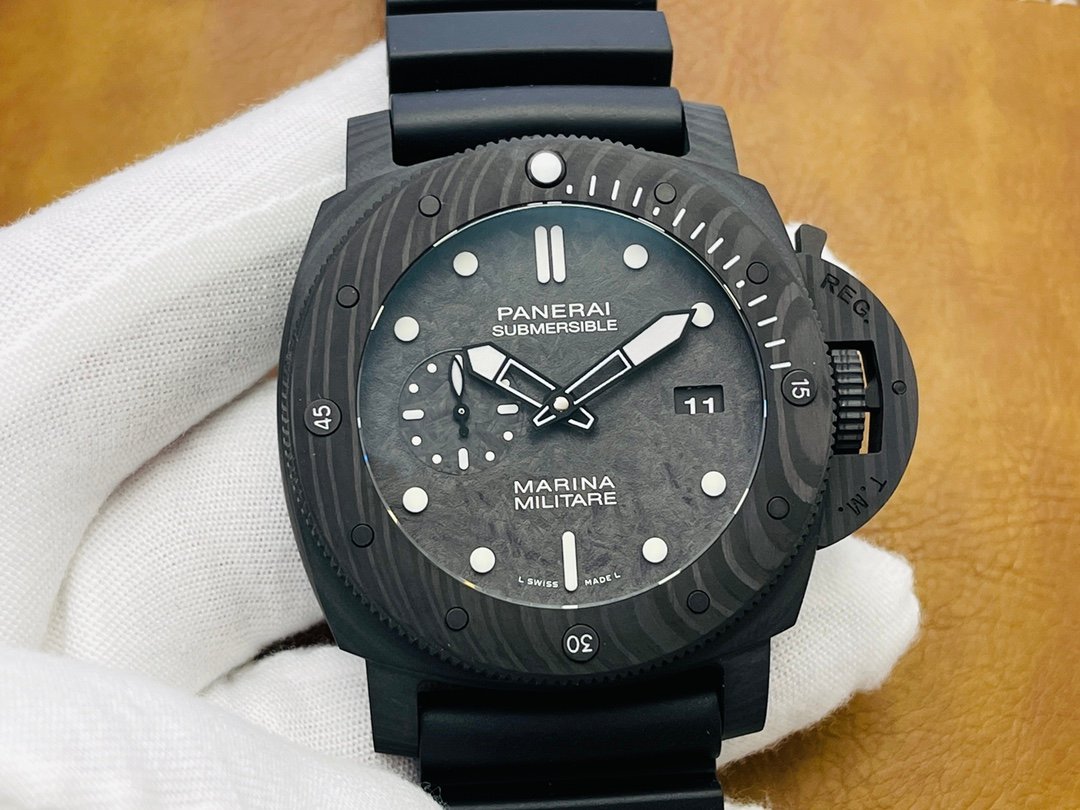 Panerai Submersible Marina Militare Carbotech PAM00979