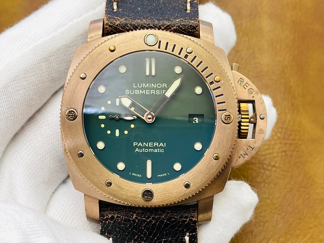 Panerai Submersible Bronzo Upgraded Edition PAM00382 Bronze Watch