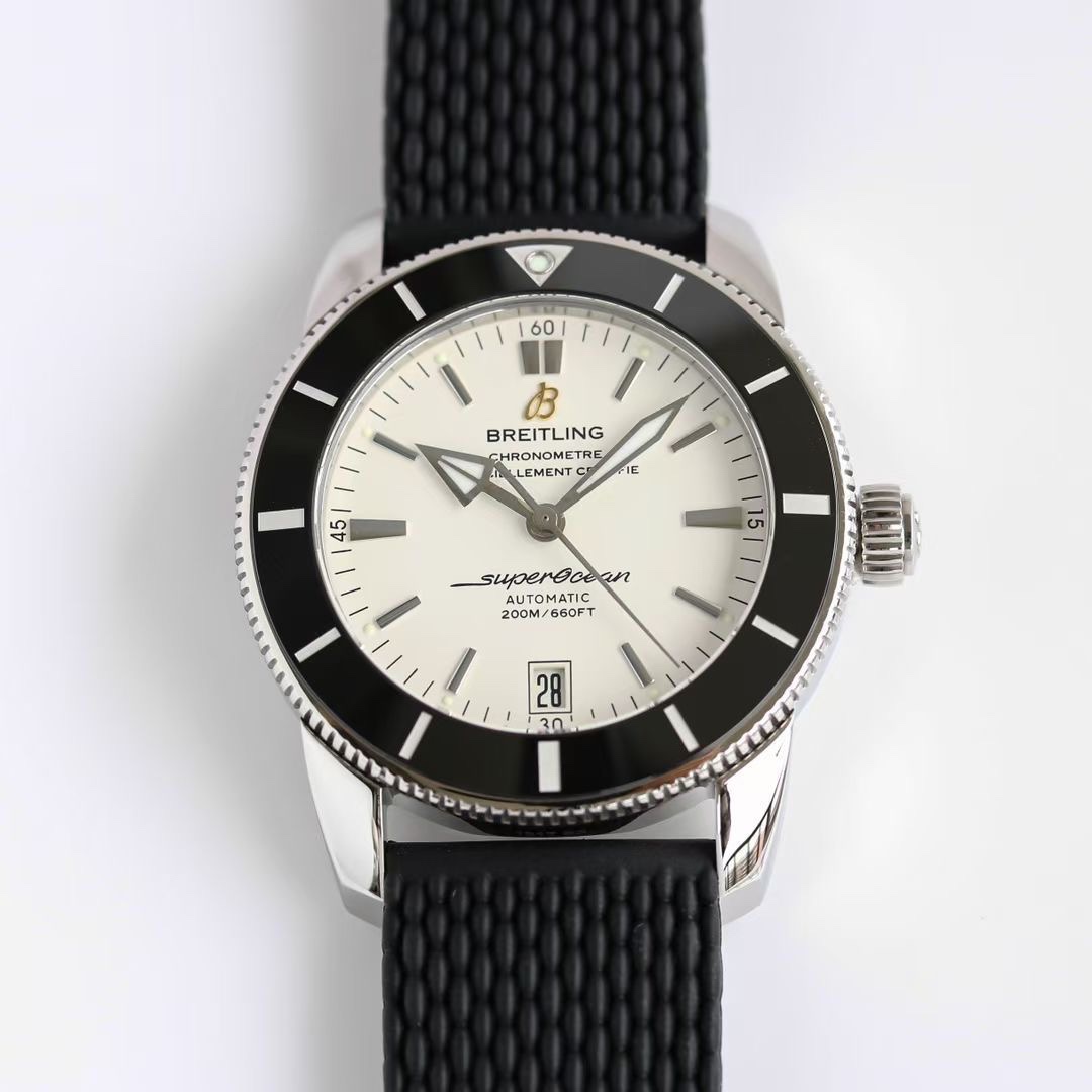 Breitling Superocean Silver Replica 46MM Premium Rubber Strap Diver Edition AB202012.G828.256S.A20D.2