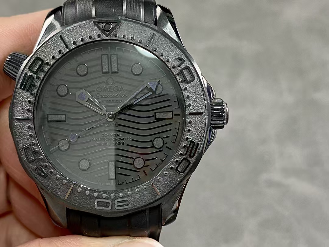 Omega Seamaster Diver 300M Ceramic Replica Rubber Strap 43.5MM 210.92.44.20.01.003