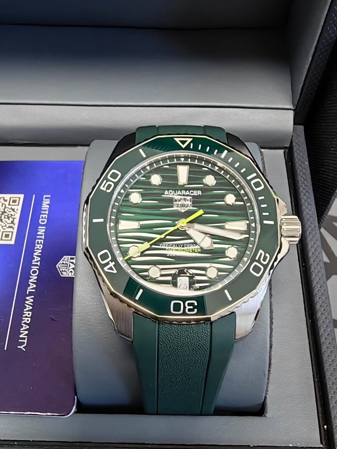 TAG Heuer Aquaracer Automatic Mechanical Watch Wave Dial Stainless Steel Bracelet 43MM Premium Edition TAGHEUER-AQUARACER-WAVE-STEEL-AUTO-43