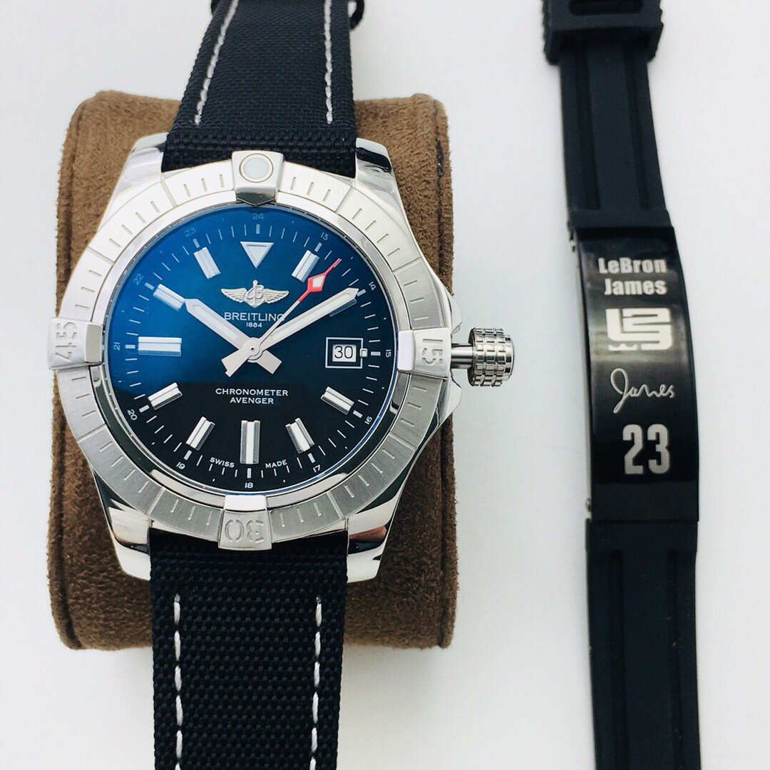 Breitling Avenger GMT 45   Stainless Steel Case Black Dial Nylon Canvas Strap BRE-AVG-GMT-450-BK-NY-SG2836