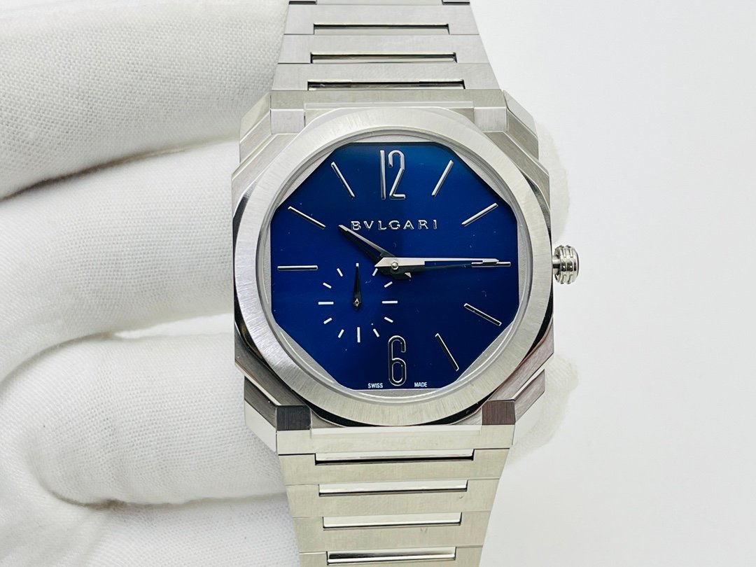 Bulgari Octo Finissimo  40mm Stainless Steel Blue Sunburst Dial 103431