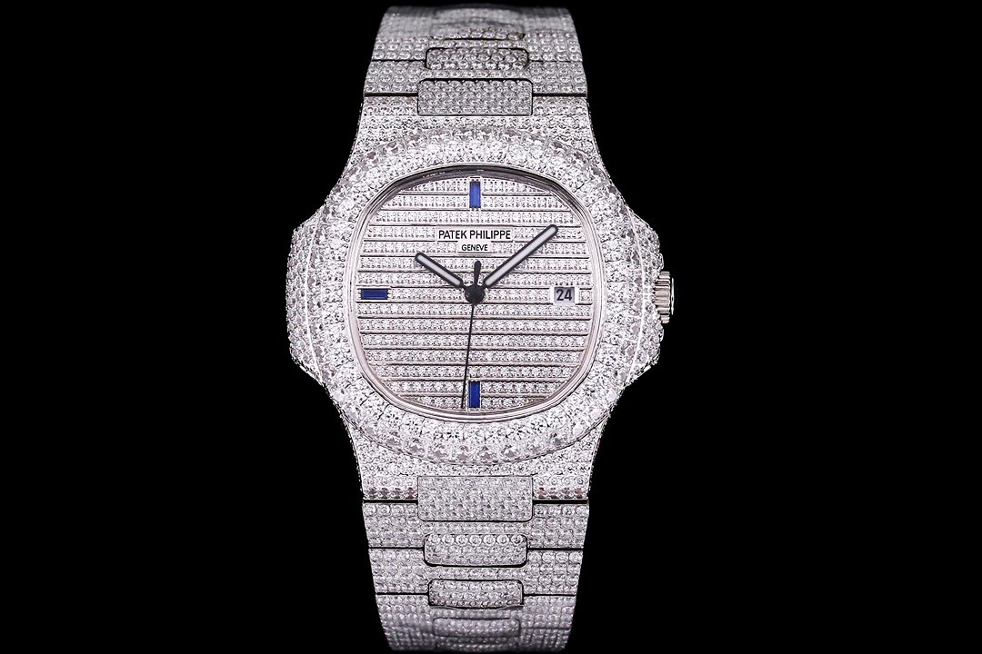 Patek Philippe Nautilus Stainless Steel Diamond Set Automatic Diamond Dial 40mm 5711/1A-Custom