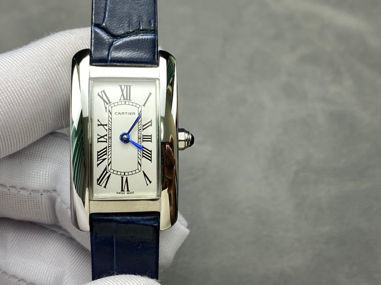Cartier Tank Américaine Stainless Steel Silver Dial 35MM CR-TNKAM-SS