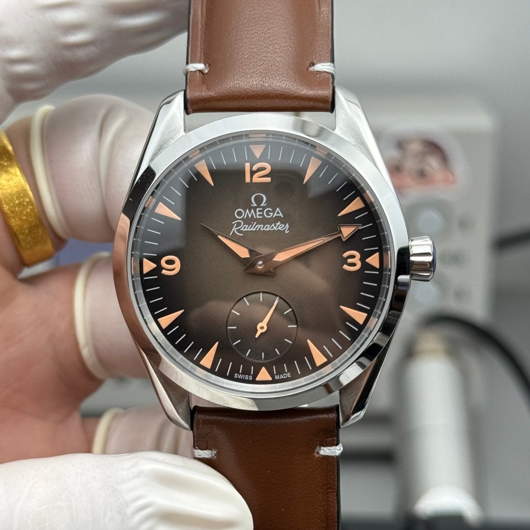 Omega Seamaster Railmaster Stainless Steel Brown Gradient Dial 38MM Brown Leather Strap 235.12.38.20.13.001