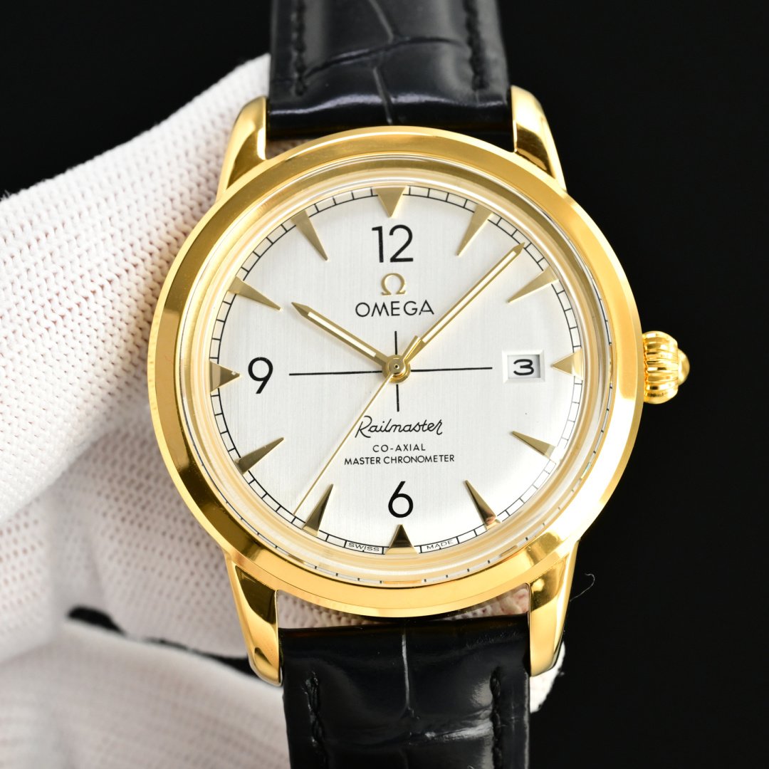 Omega Seamaster Railmaster Yellow Gold Silver Dial Black Leather Strap 40MM Ref. 2603.52.31