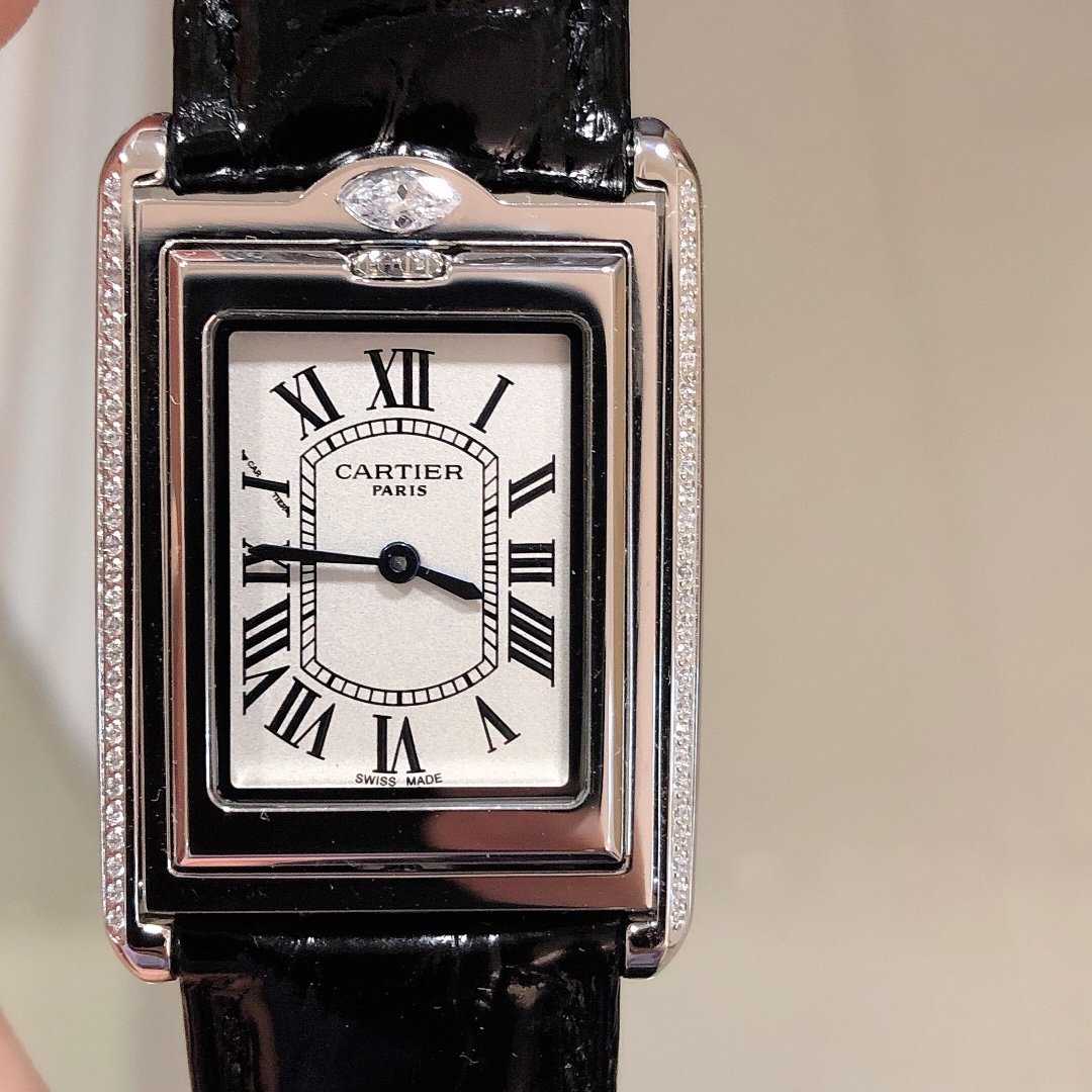 Cartier Tank Américaine Platinum Silver Dial 31MM CR-TNKAM-PTB