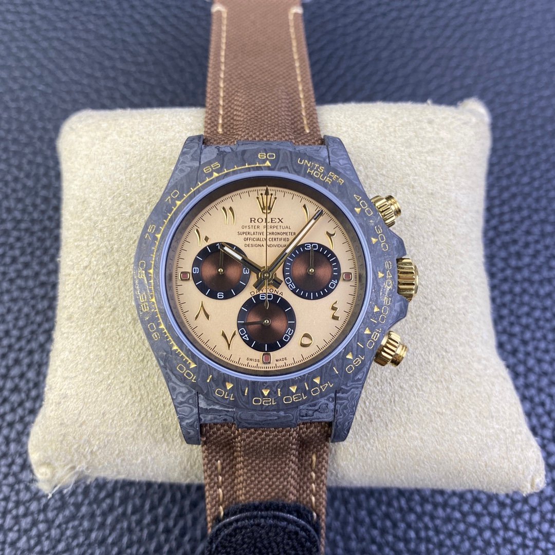 Rolex Cosmograph Daytona Carbon Chronograph Champagne Paul Newman Dial 40mm 116520-DiW-Carbon