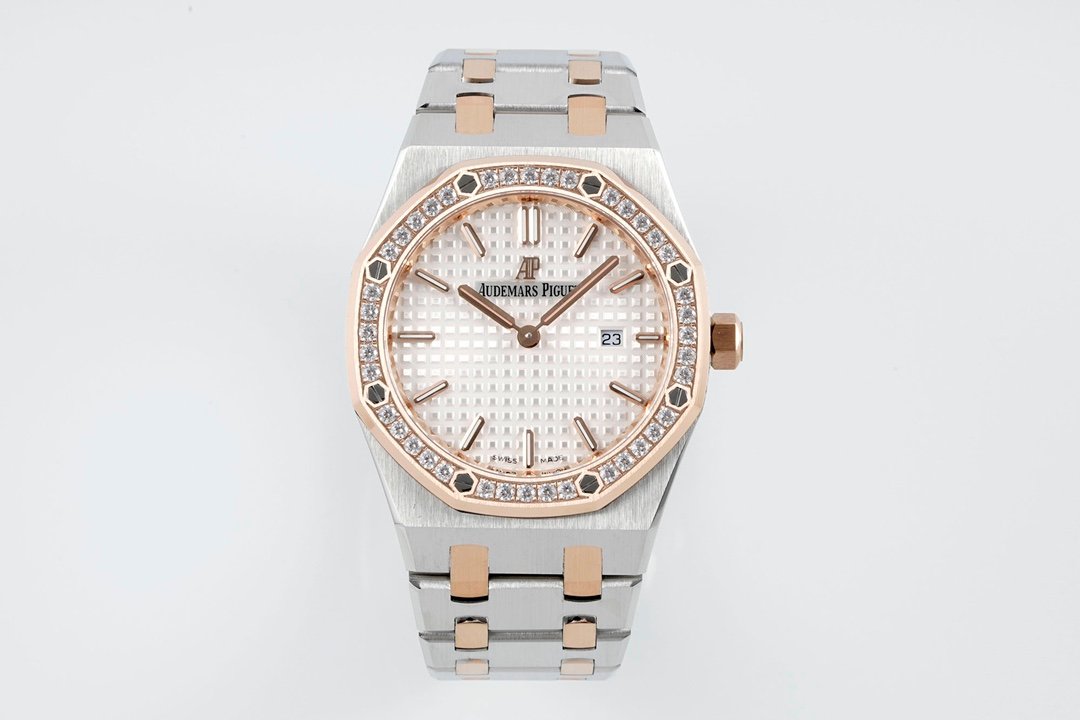 Audemars Piguet Royal Oak Stainless Steel & Rose Gold Diamond Bezel Silver Dial 33mm 67651SR.ZZ.1261SR.01