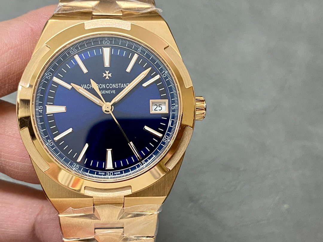 Vacheron Constantin Overseas Solid Rose Gold Blue Self-Winding Dial Rose Gold Bracelet 41MM 4500V/110R-B705